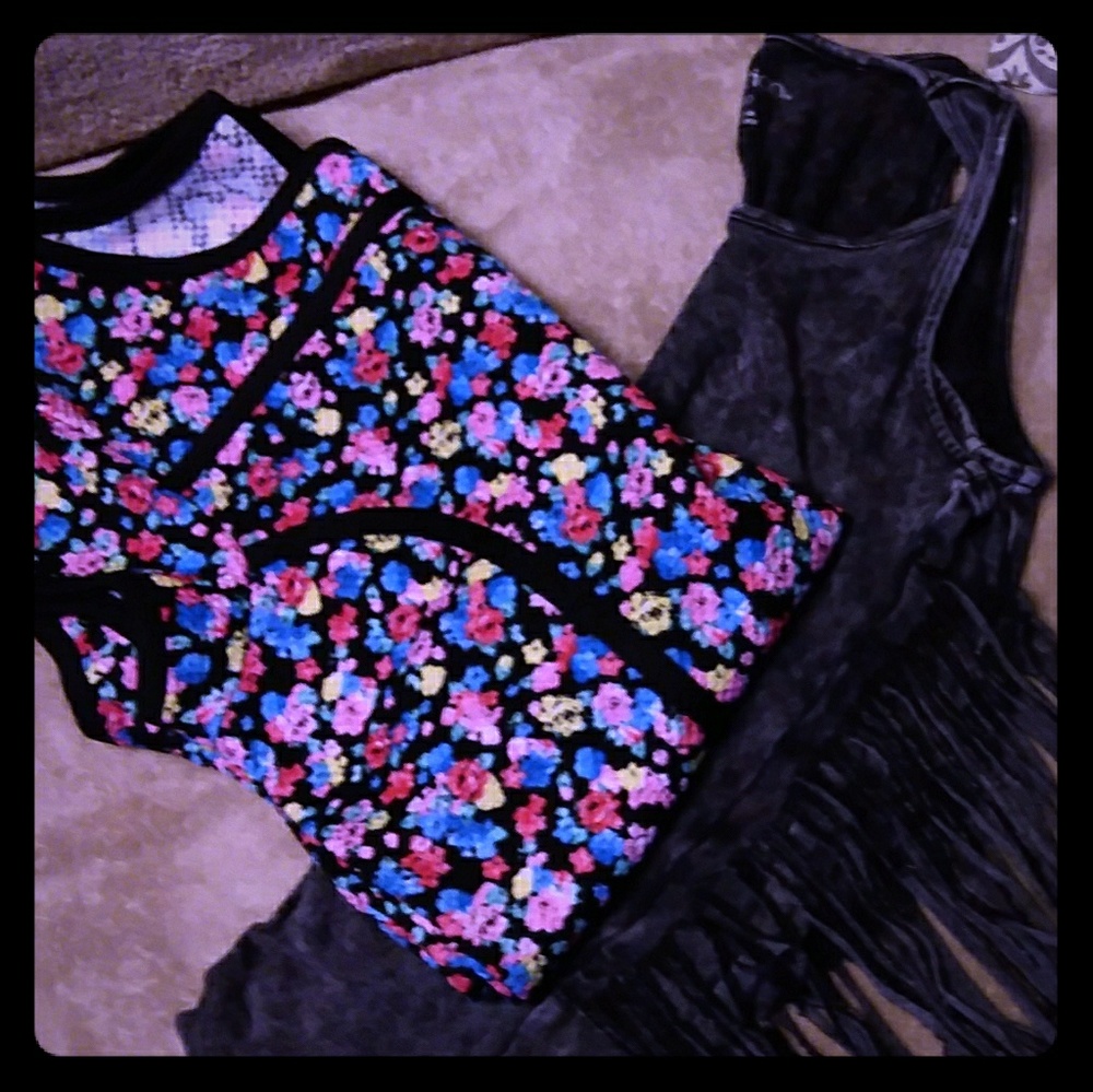 2 kids tops bundle
